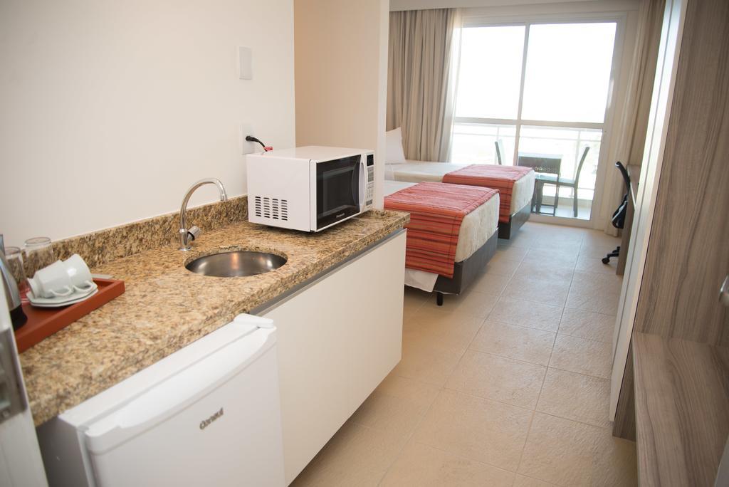 Ramada By Wyndham Macae Hotel & Suites Esterno foto
