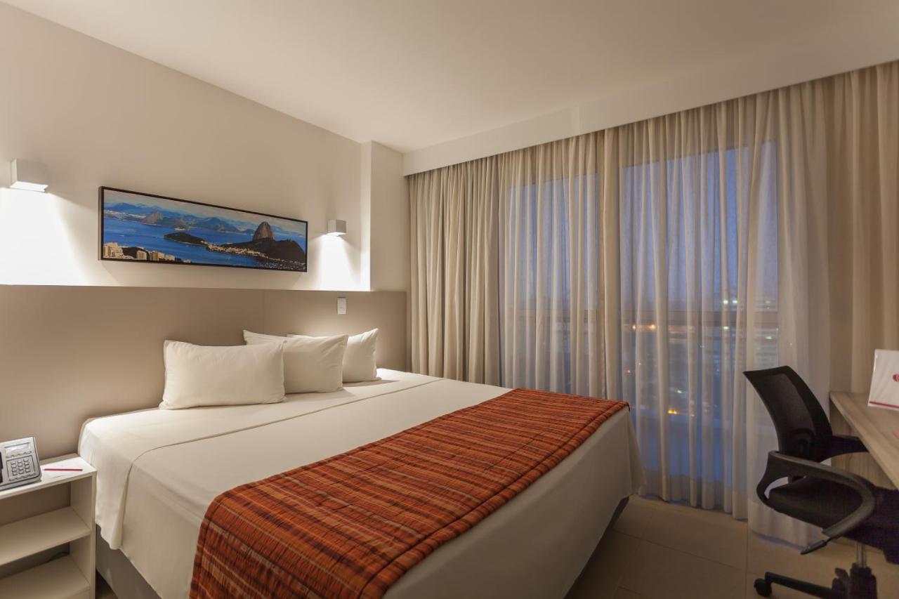 Ramada By Wyndham Macae Hotel & Suites Esterno foto
