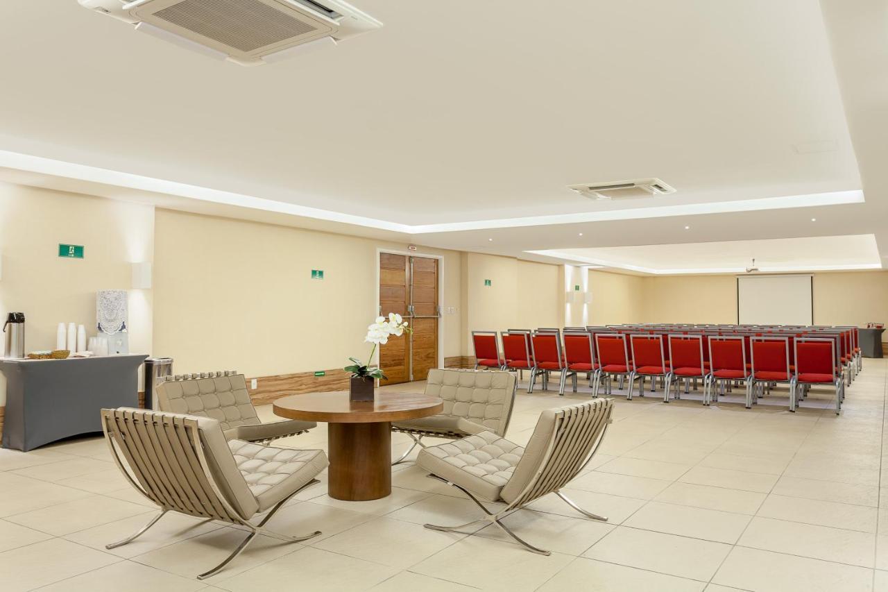 Ramada By Wyndham Macae Hotel & Suites Esterno foto