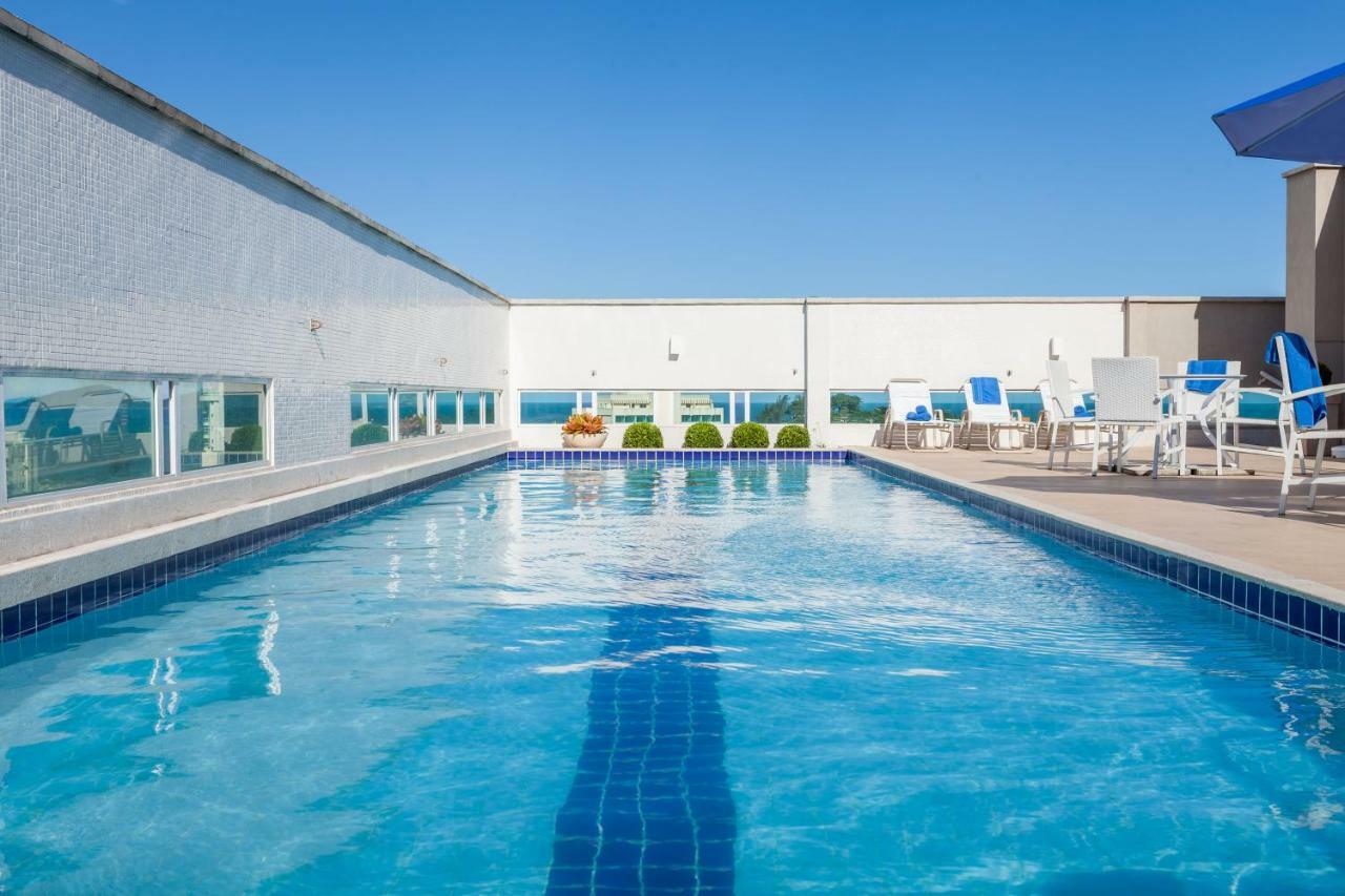 Ramada By Wyndham Macae Hotel & Suites Esterno foto